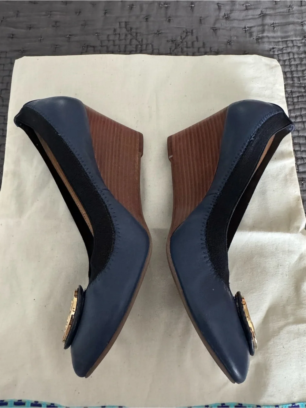 Tory Burch Caroline 2 Navy Wedges Size 7